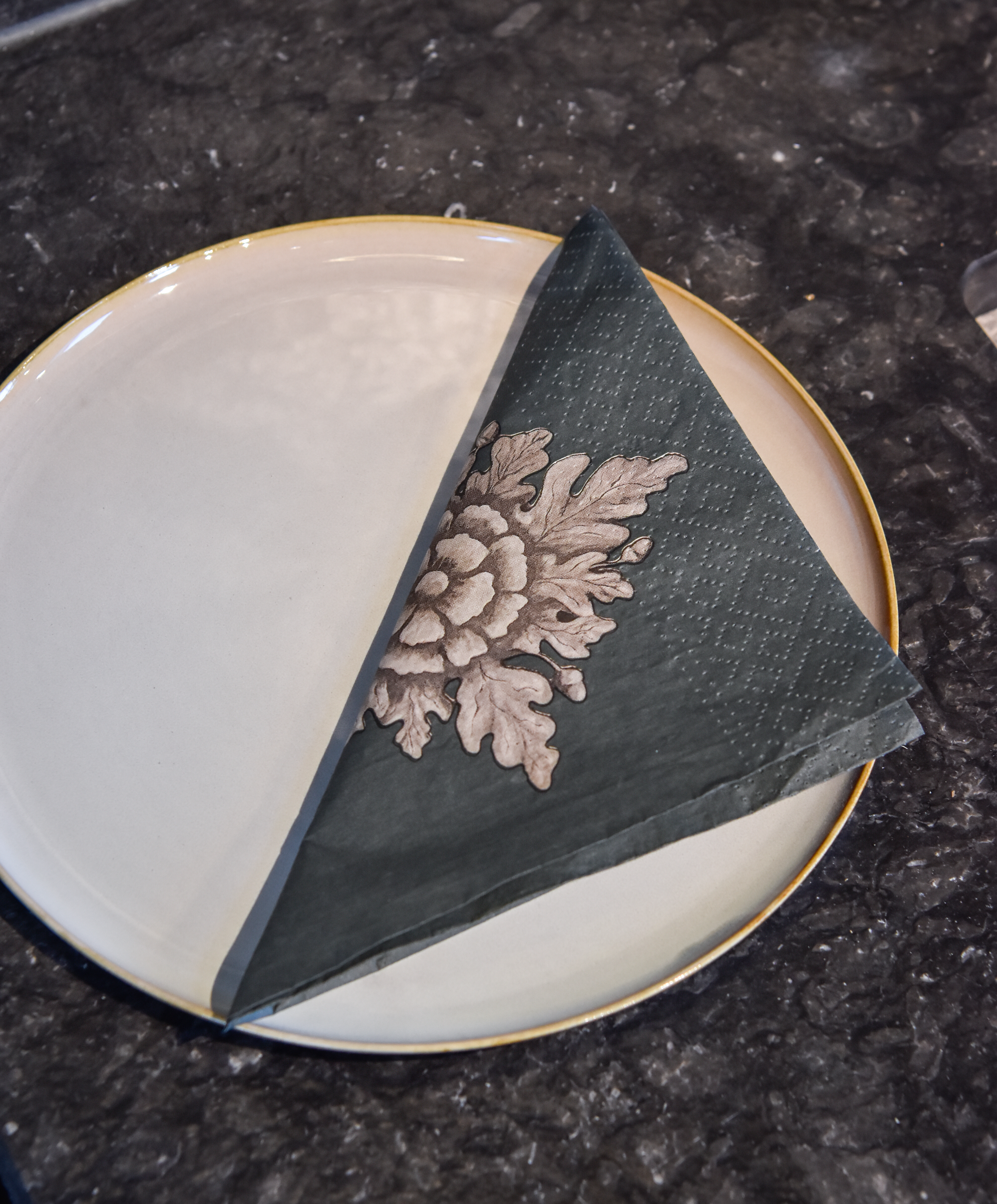 Pappersservett Norrvikens mönster 2