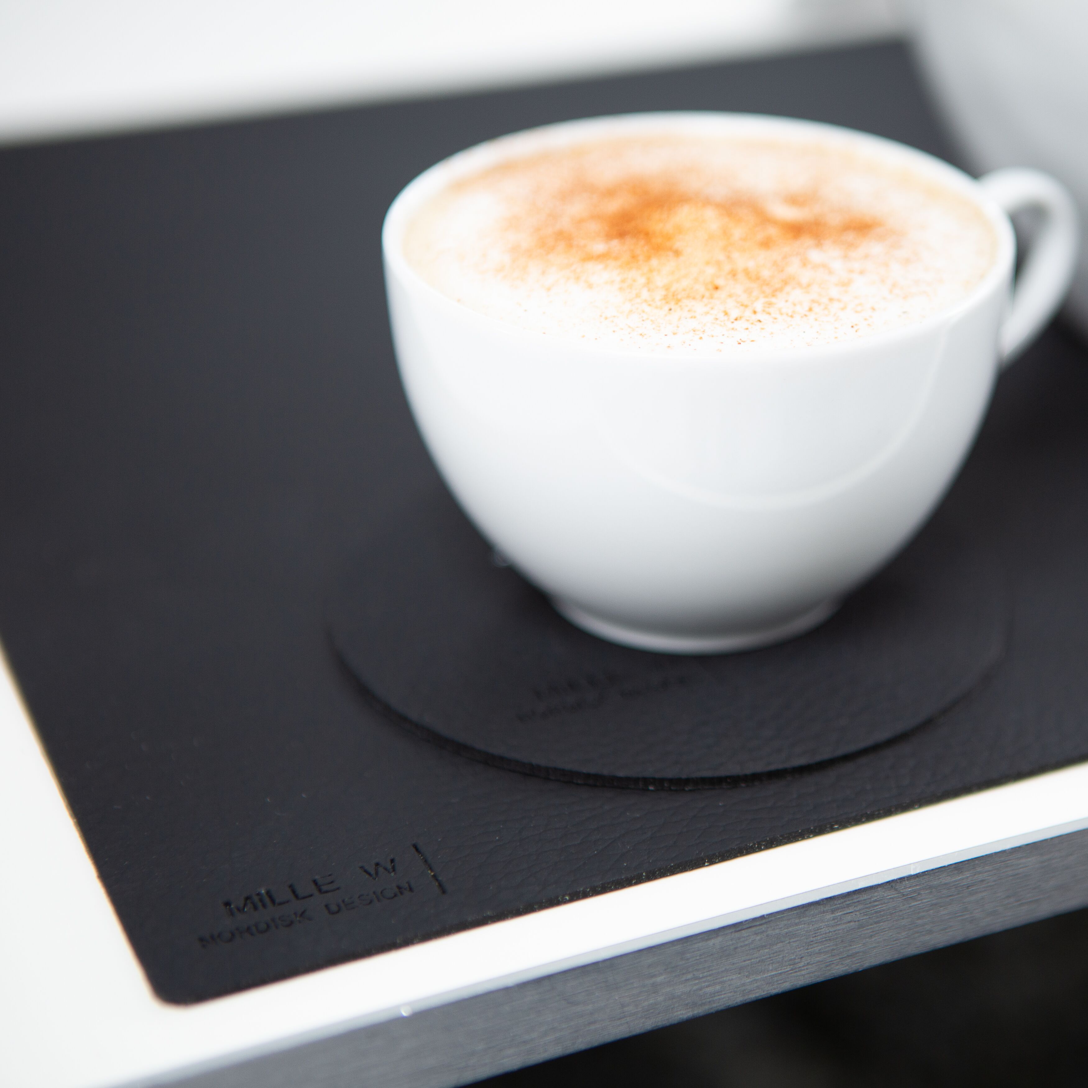 Underlägg Ellips Svart 45x35 cm 1