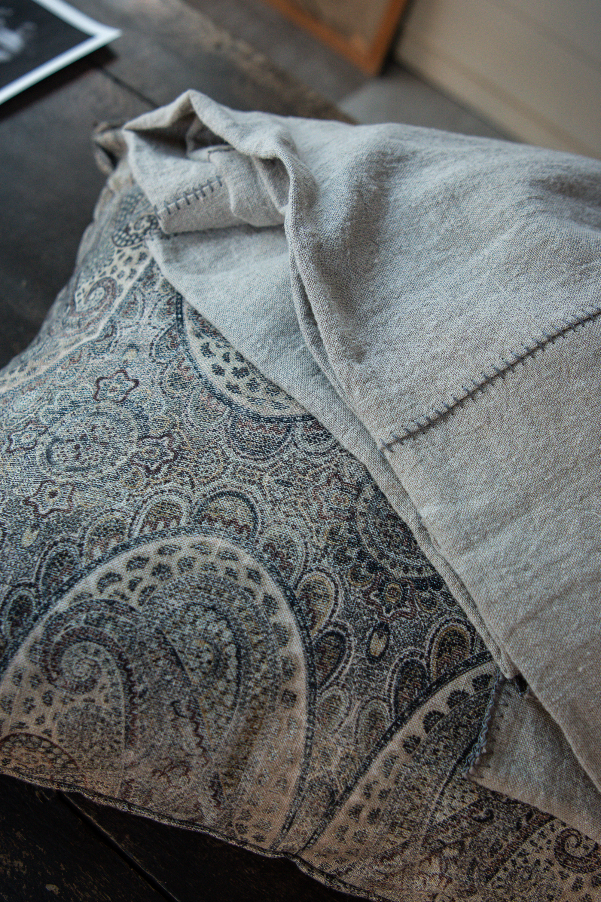 Kuddfodral Sheldon Paisley Brown 60x60